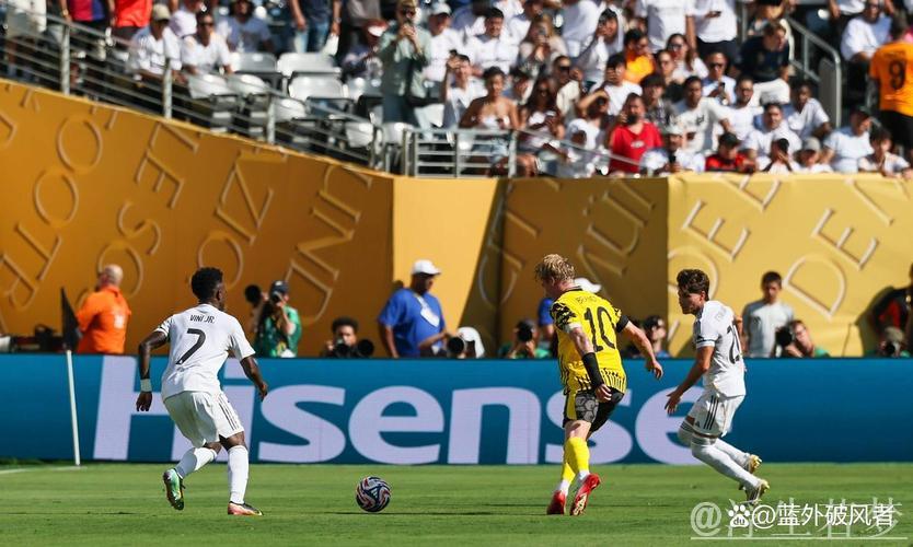 补时绝杀+红牌风波!皇马3-2力克多特晋级四强迎战巴黎 姆巴佩侧勾点燃全场 补时绝杀+红牌风波!皇马3-2力克多特晋级四强迎战巴黎 姆巴佩侧勾点燃全场